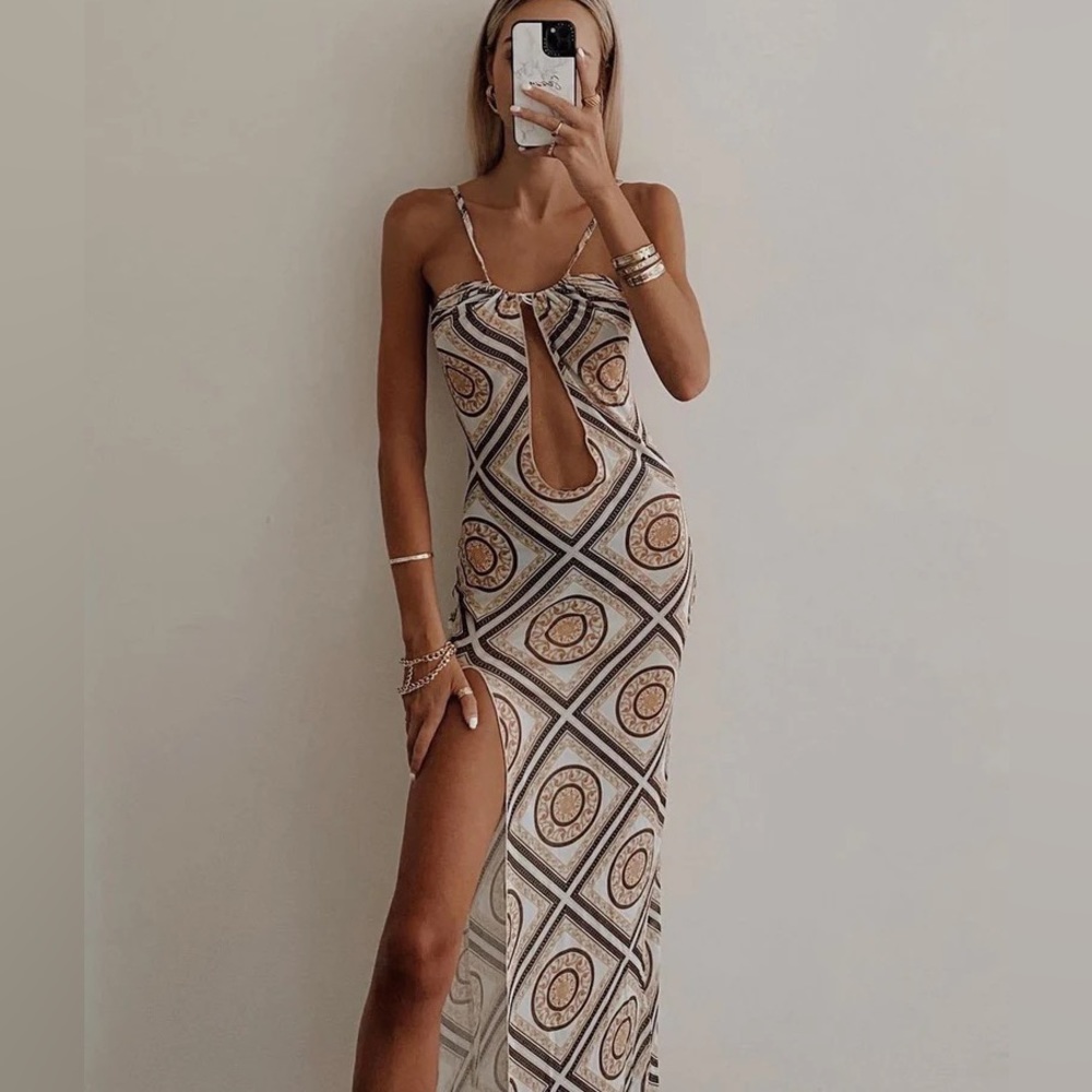 JAGGER & STONE THE PARIS MAXI DRES